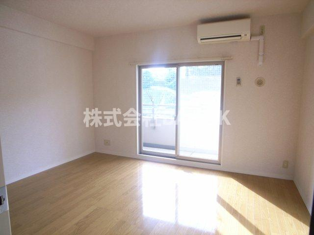 福岡市中央区港３丁目の賃貸マンションの居間・リビング