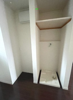 【設備】 | フェルテ桃園 | 室内洗濯機置場。