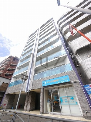 ウェルカーサ横浜中央の外観