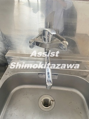 世田谷区世田谷１丁目のアパートのキッチン