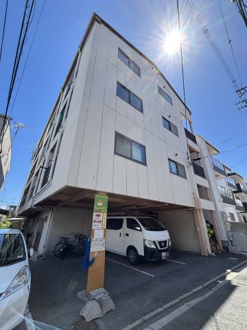カトレヤマンションの外観