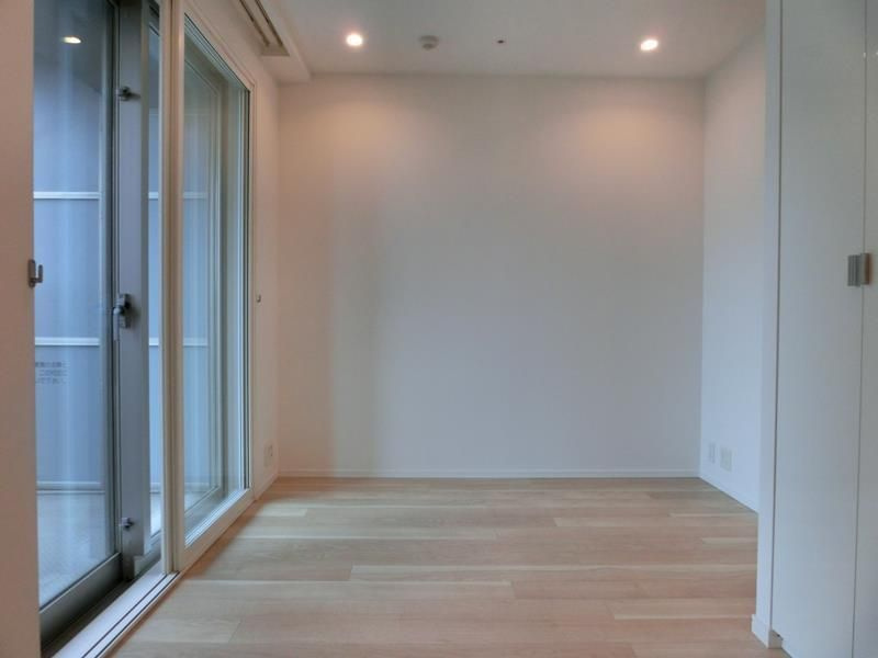 ＴＨＥ　ＲＯＰＰＯＮＧＩ　ＴＯＫＹＯ　ＣＬＵＢ　ＲＥＳＩＤＥＮＣＥの居間・リビング