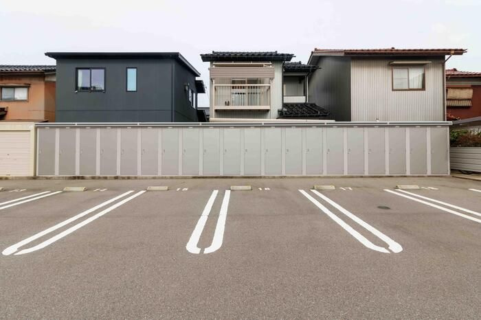 Ａｍａｎｔｅ　A棟の駐車場