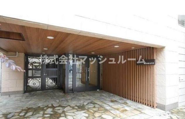 ビイルーム高円寺のエントランス