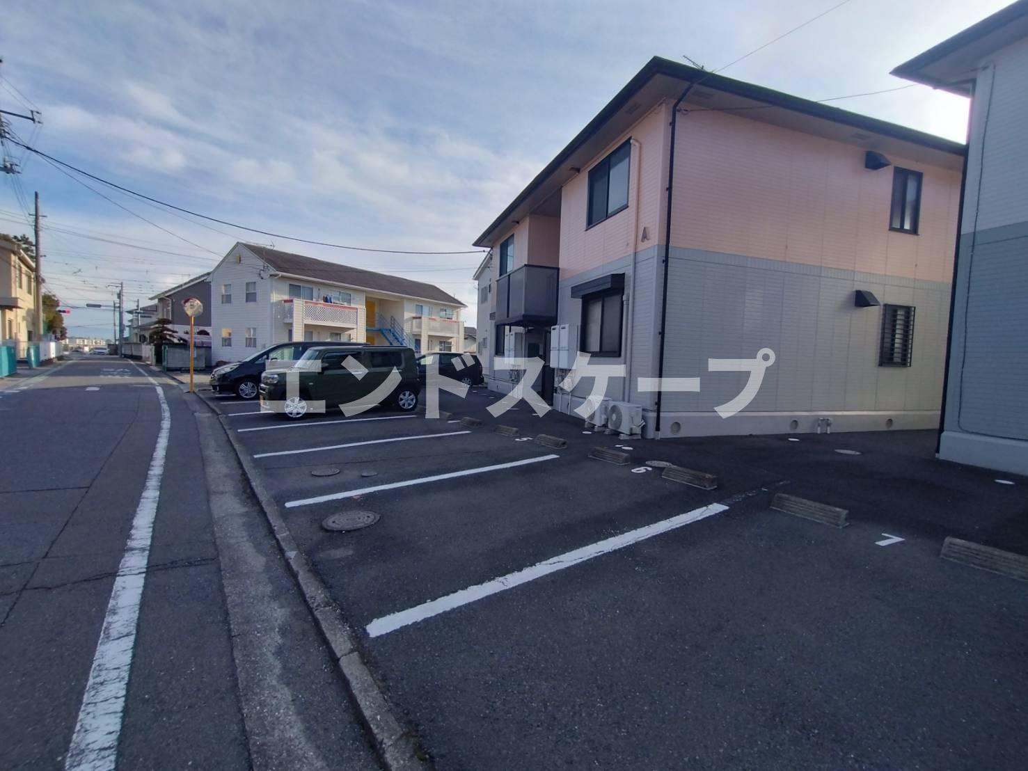 サンパティー　Ａの駐車場|高崎、前橋エリアのお部屋探しはエンドスケープまで！お客様の理想お聞かせ下さい♪