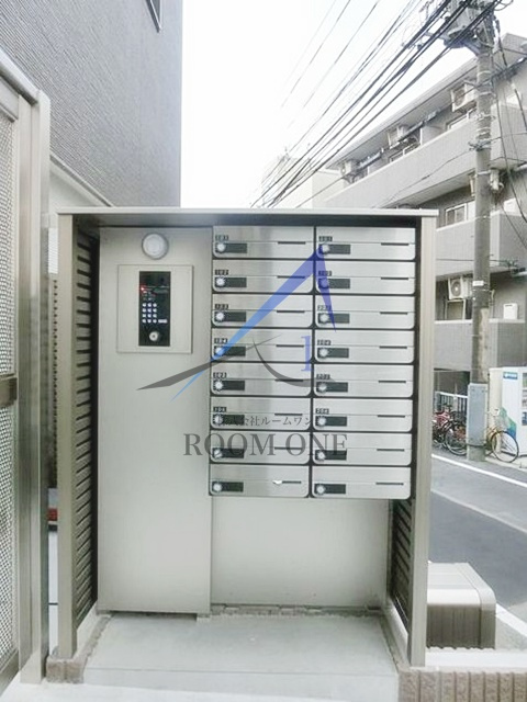 Ｒeｖｅ渋谷本町のその他共用部分|集合ポストです。