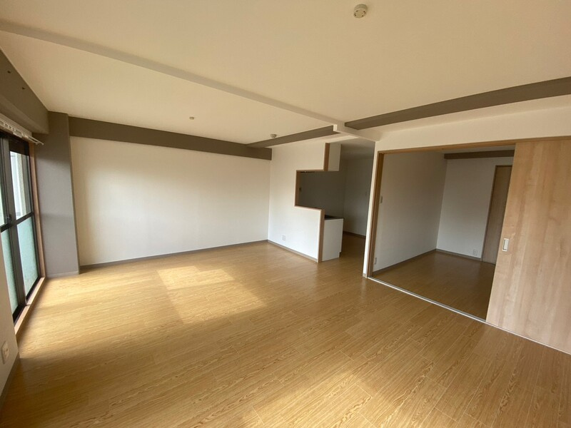 アルンハイム芦屋の居間・リビング