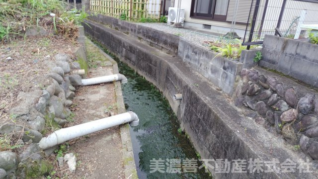６４６０１　岐阜市川部2丁目土地の周辺
