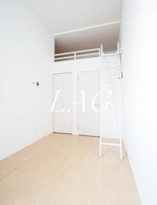 【居間・リビング】 | アバントアンパス大和 | 洋室のお部屋です。