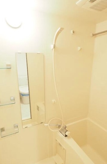 新宿区荒木町の賃貸マンションの浴室