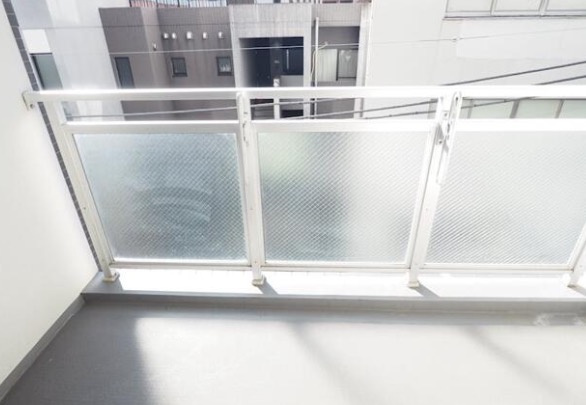 新宿区荒木町の賃貸マンションのバルコニー