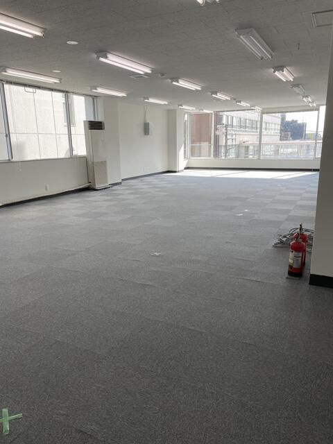 三橋ビルの内装