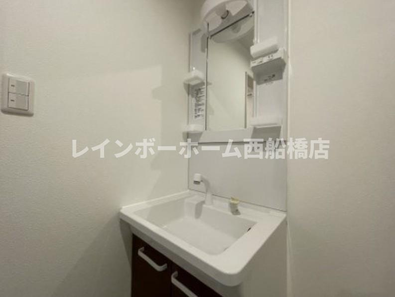 ジーメゾン東道野辺の洗面所