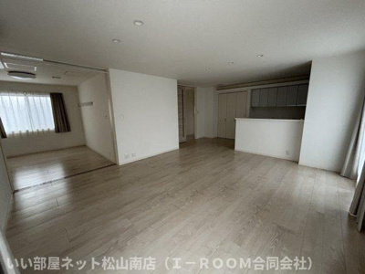 【その他共用部分】 | リバーサ道後椿館
