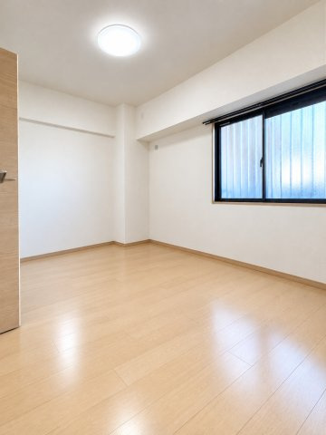宝マンション野並南の洋室|※掲載の室内写真は家具・小物消去（AI加工）を行っています