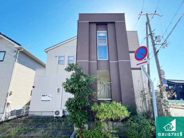 加古川市平岡町一色西　中古一戸建ての外観|お客様に長く安心して住んでいだだける事にこだわった家づくり！住んでからのアフターサービスにもしっかりと取り組んでいます！