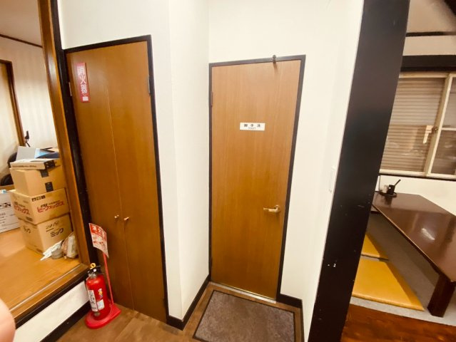 竜神町神田貸店舗の内装