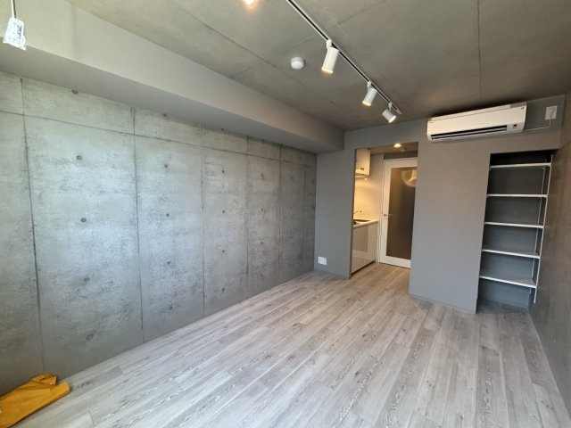 GENOVIA大森町の洋室|★奇数階・偶数階で木材や壁の色が異なります。