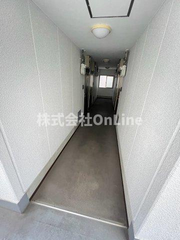 プチハイム栄町のロビー