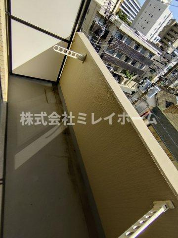 Ｊ－ＣＲＥＳＴ羽田のバルコニー