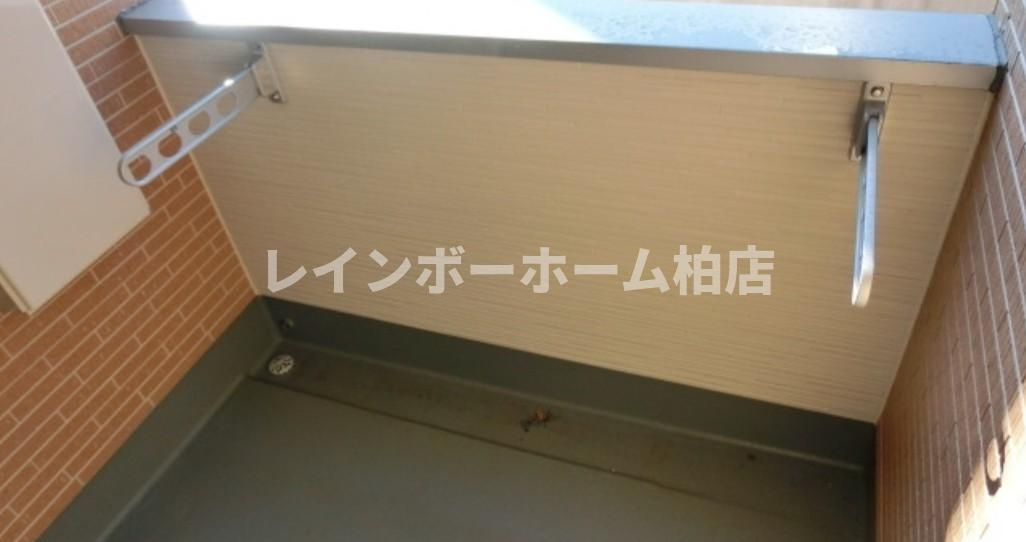 特典：仲介手数料が無料です!!のバルコニー|暖かな日差しのふりそそぐバルコニー