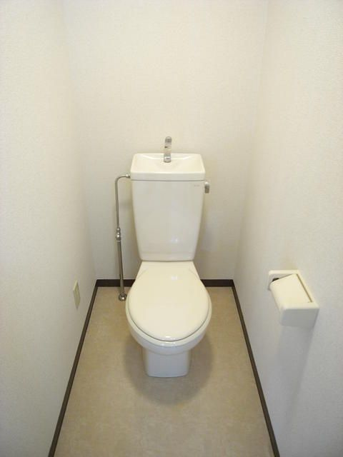 目黒3丁目マンションのトイレ