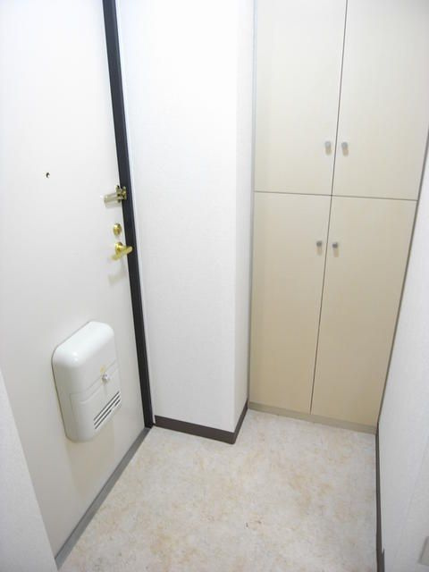 目黒3丁目マンションの玄関