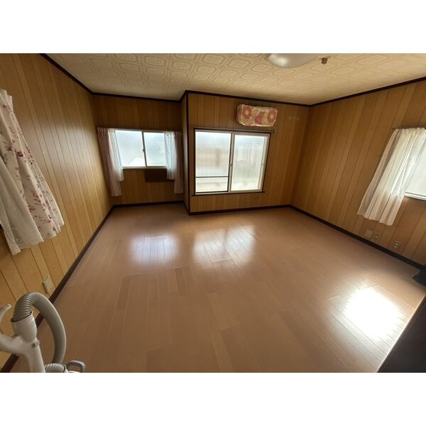 相国寺門前町684-4貸家Ⅱの洋室
