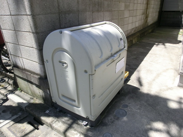 アン・フィオーレ渋木のその他共用部分|敷地内ごみ置き場有ります。