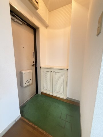 シャトーブラウン清瀬の玄関