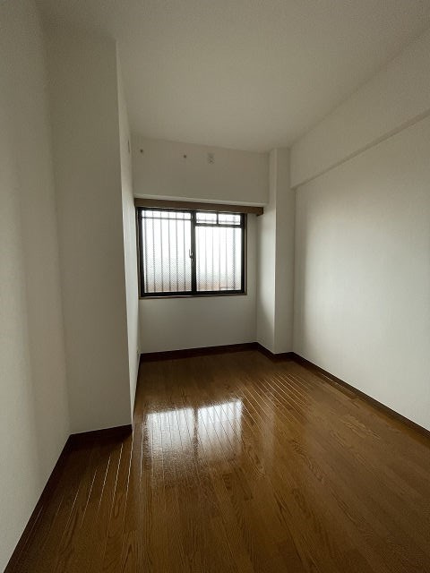 尼崎市武庫元町２丁目の賃貸マンションの居間・リビング|おしゃれな居間です