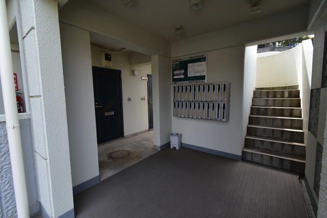 玉学サイドパレスⅢのエントランス