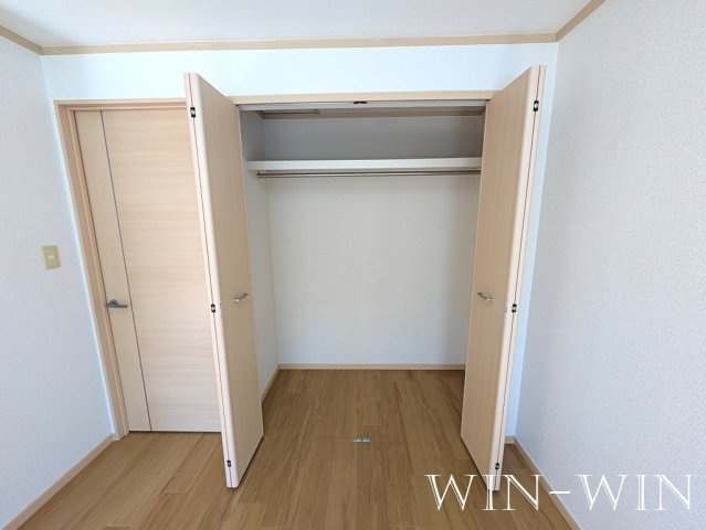 ペアハイツ三鷹 Aの収納|イメージ（同建物内別部屋の写真です）