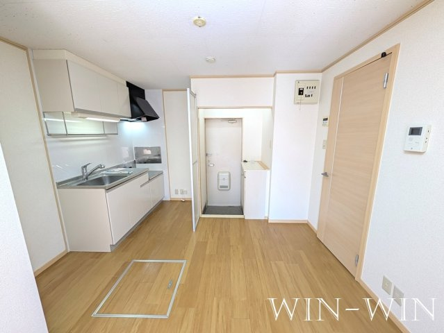 ペアハイツ三鷹 Aの居間・リビング|イメージ（同建物内別部屋の写真です）