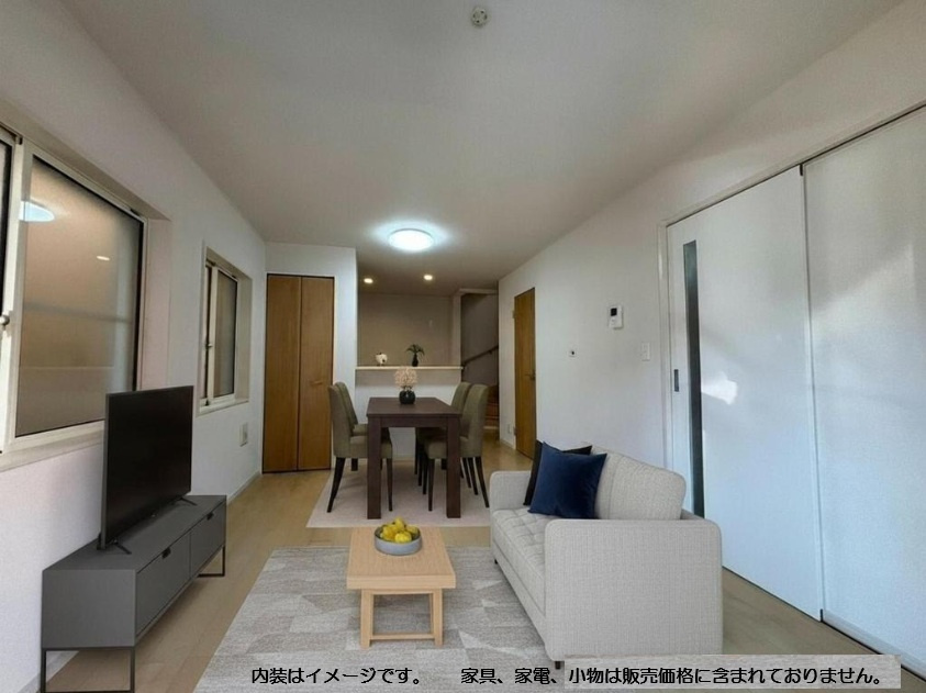 葛飾区細田４丁目　中古戸建の居間・リビング