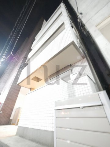 ラフィネ横浜の外観