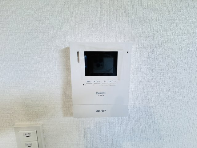 柏市常盤台新築戸建【柏第八小学校：10分】のセキュリティ|来客時も安心のTVモニター付きインターフォン