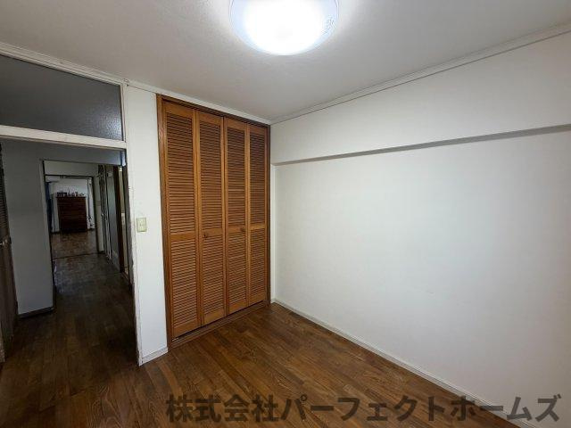 グリーンヒル光善寺住宅第15棟の洋室|明るい洋室です