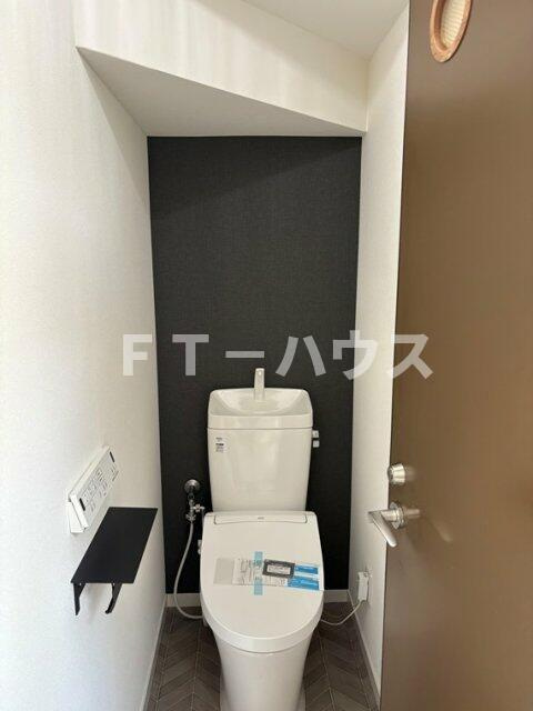 新栄戸建のトイレ