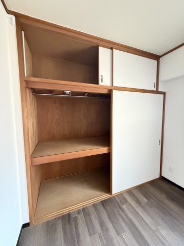 エスタイル北堀江の収納