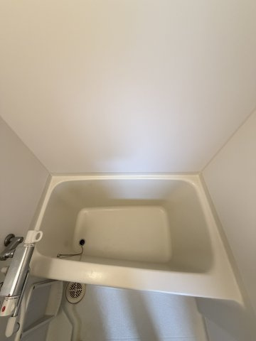 エスタイル北堀江の浴室