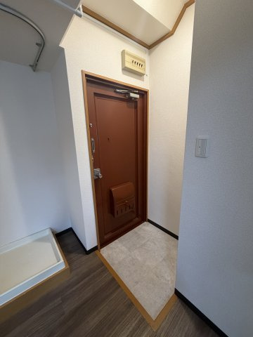 エスタイル北堀江の玄関