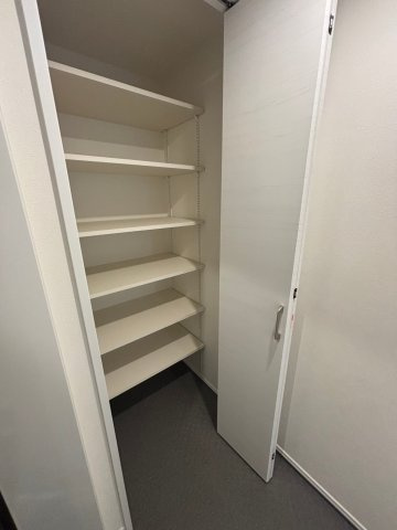 ホワイトセラスの外観