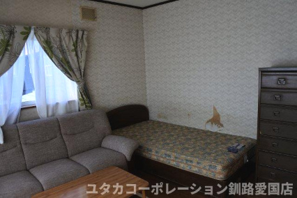 【洋室】 | 駒場町9番16、17売家
