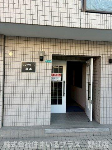 クリアポート福本のエントランス
