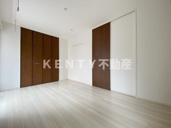 【寝室】 | セレスティア中央 | 落ち着いて過ごせるお部屋なので、寝室にいかがでしょうか