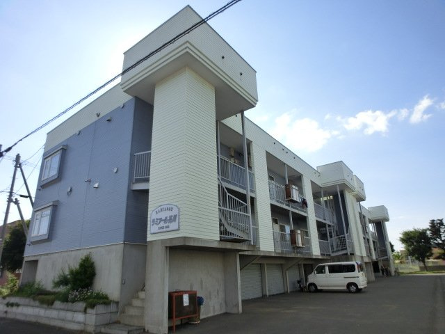 ラミアール花川