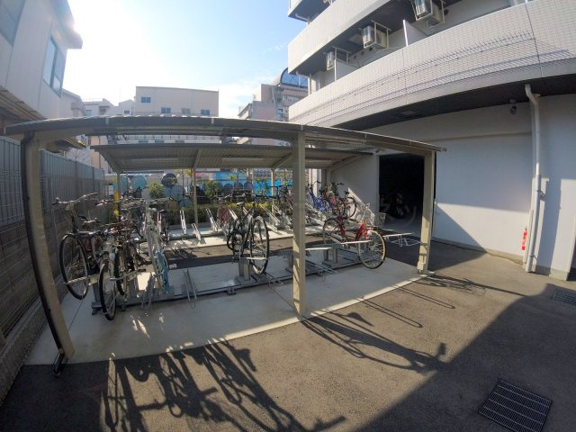【その他共用部分】 | エステムコート梅田天神橋3アヴァンテ | 自転車置場