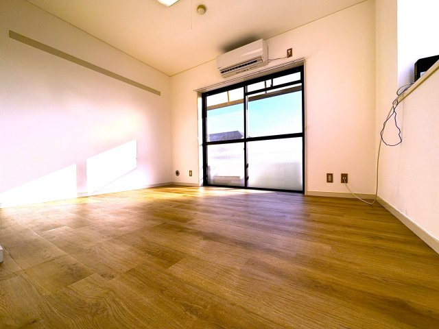 ラポア杉本の居間・リビング