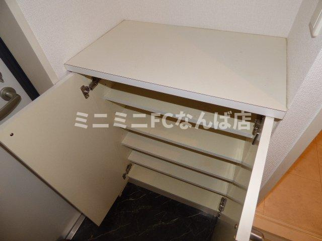 ハーベスト阿波座リバーサイドの玄関
